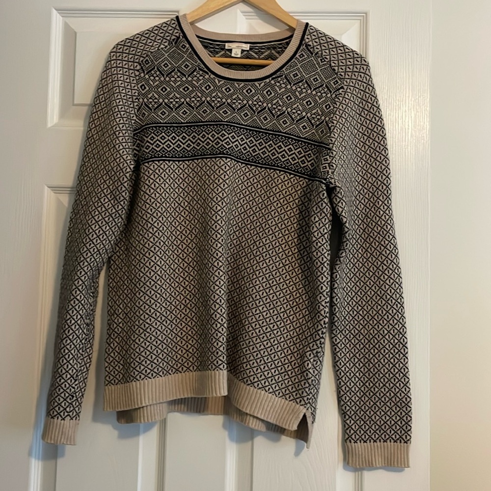 GAP Beige and Black Patterned Crewneck Sweater